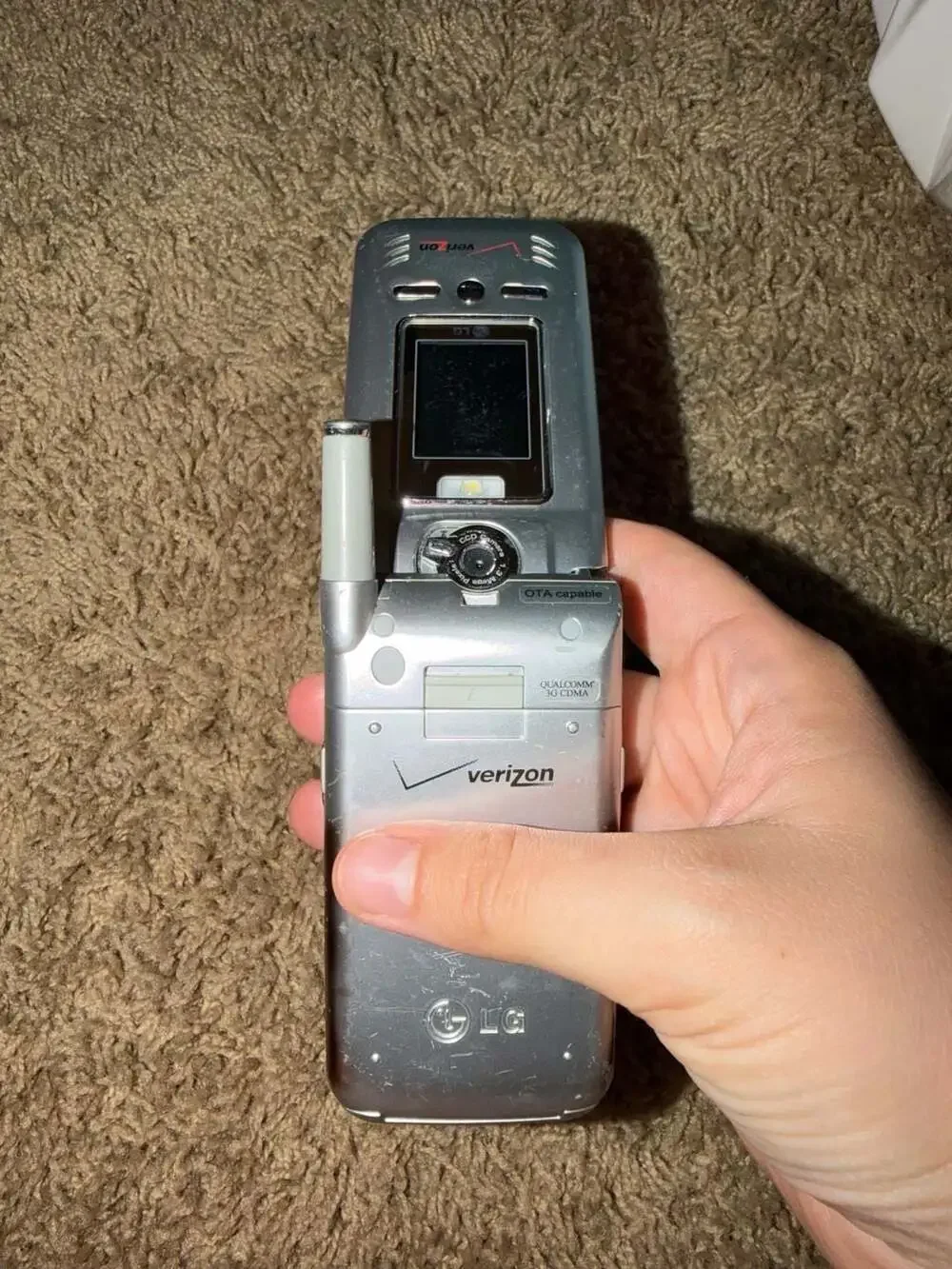 LG VX8000 Silver Verizon Flip Phone